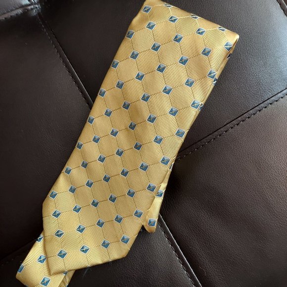 New W/Tags Jos. A. Bank  Executive Collection  Yellow and Blue Silk Neck Tie - Picture 7 of 9